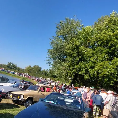 ホームステイ Car